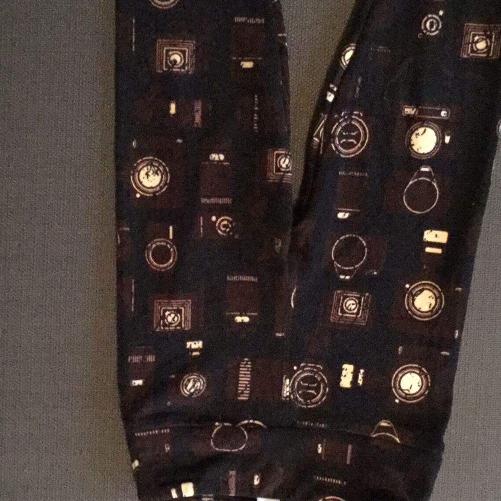 LuLaRoe kids leggings.